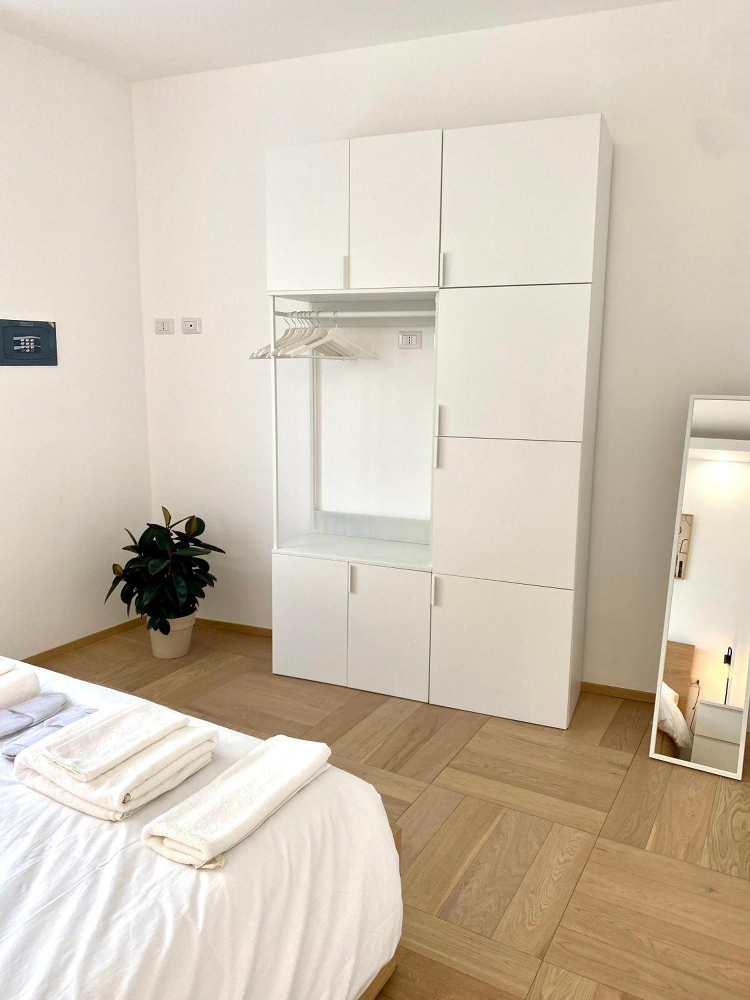 Faenza 18, A Cozy Apartment Milano Eksteriør billede
